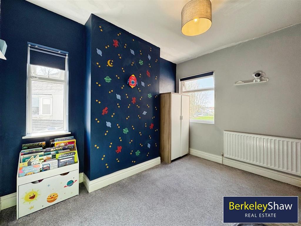 Bedroom 2 (2)