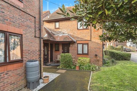 1 bedroom apartment for sale, Lyons Crescent, Tonbridge, Kent