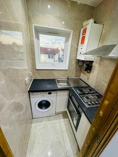 1 bedroom apartment to rent, Ley Street, Ilford