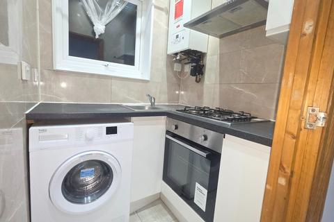 1 bedroom apartment to rent, Ley Street, Ilford
