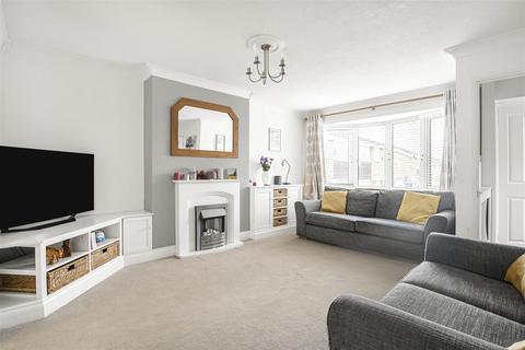 19 Ascot Road, Royston, SG8 9JD