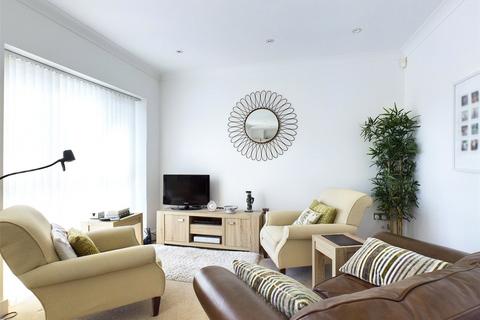 2 bedroom apartment for sale, Lymington Road, Highcliffe, Christchurch, Dorset, BH23