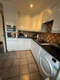 5 bedroom terraced house to rent, Coniston Close