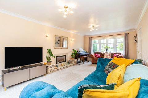 5 Long Croft Meadow, Chorley, PR7 1TR