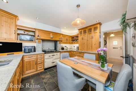 7 - 9 Bleeding Wolf Lane, Scholar Green, Stoke-on-trent, ST7 3BH