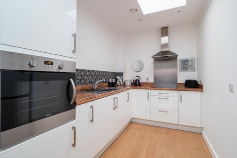 1 bedroom apartment for sale, Mickleham Gardens, Sutton SM3
