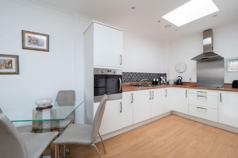 1 bedroom apartment for sale, Mickleham Gardens, Sutton SM3