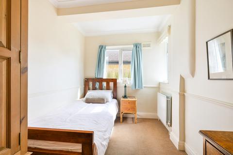 155 Oakhill Road, Sutton, SM1 3AN