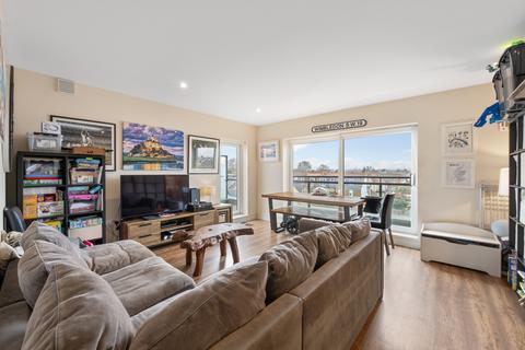 2 bedroom apartment for sale, Sandringham Avenue, Wimbledon SW20