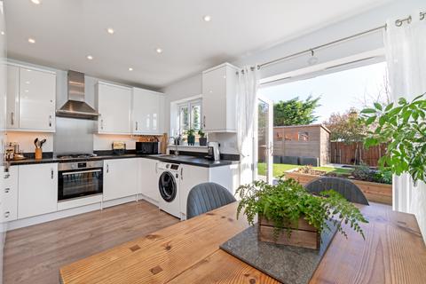 3 bedroom semi-detached house for sale, Maple Close, Bishop's Stortford CM22