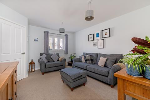3 bedroom semi-detached house for sale, Maple Close, Bishop's Stortford CM22