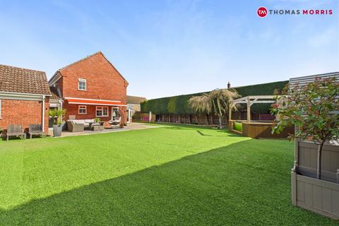 4 bedroom detached house for sale, Manchester Way, Cambridgeshire PE27