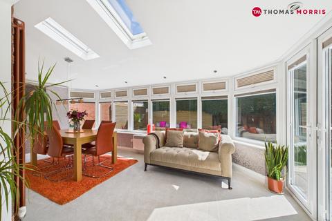 4 bedroom detached house for sale, Manchester Way, Cambridgeshire PE27