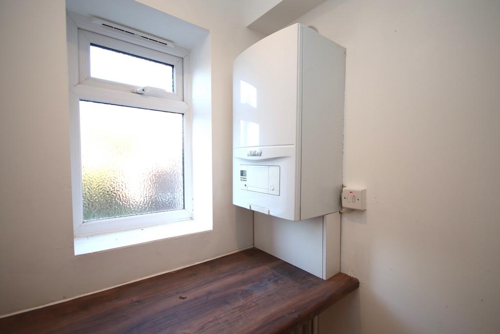 Utility Room (2).JPG