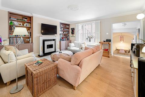 2 bedroom flat to rent, Cumberland Street, London, SW1V