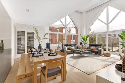 5 bedroom flat to rent, Norfolk House, Trig Lane, London, EC4V.