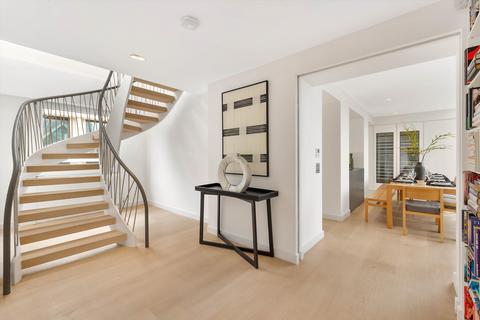 5 bedroom flat to rent, Norfolk House, Trig Lane, London, EC4V.