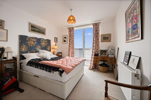 2 bedroom apartment for sale, Banister Road, Kensal Rise, W10