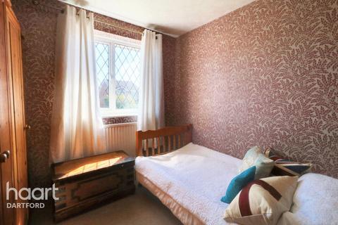 21 Peach Croft, Northfleet, Gravesend, DA11 8ST