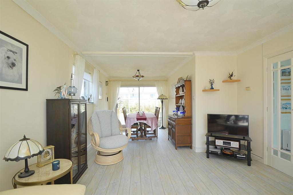 Resized Lounge1.jpg