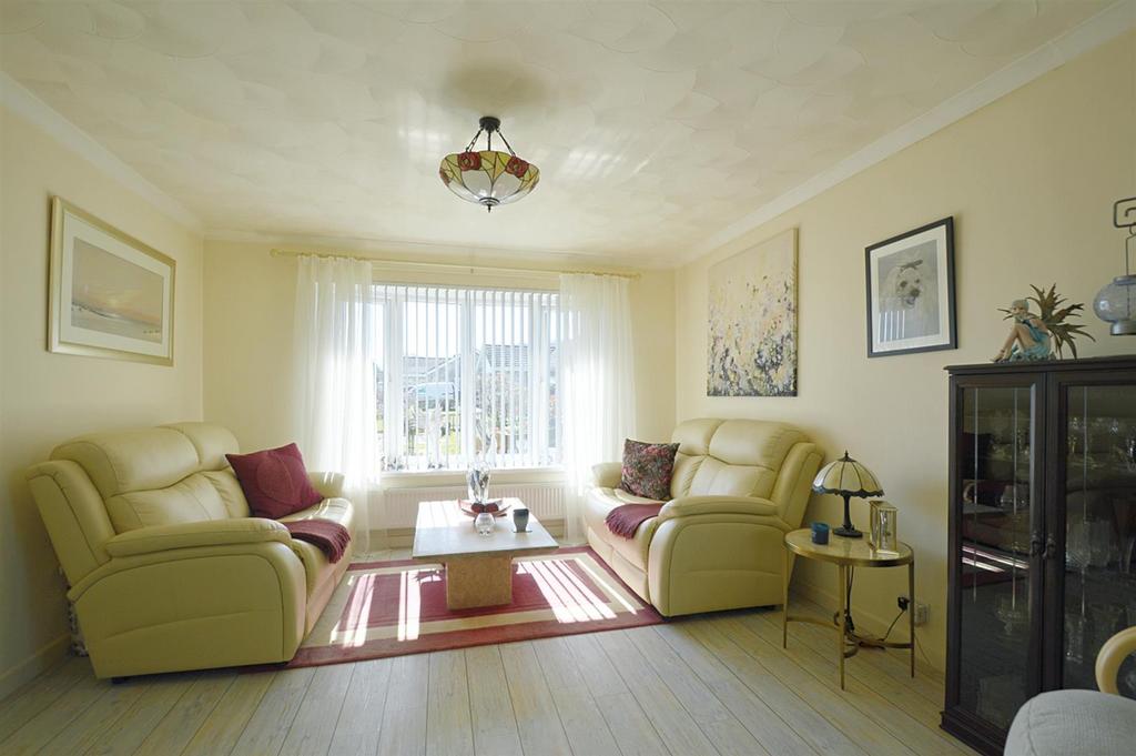 Resized Lounge4.jpg