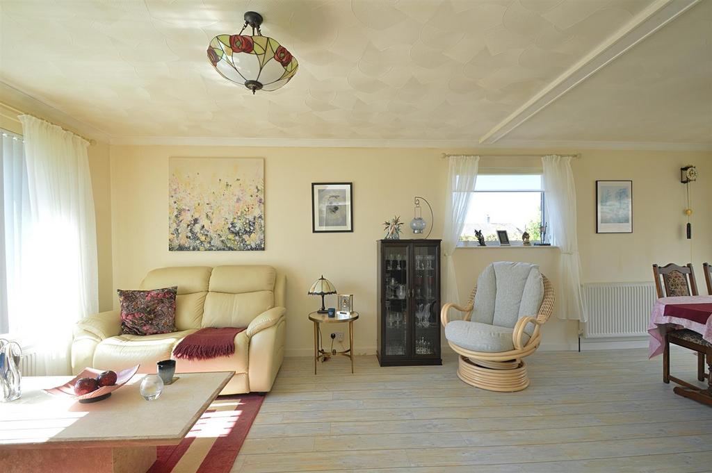 Resized Lounge3.jpg