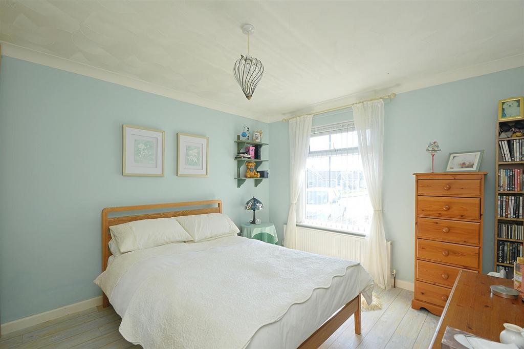 Resized Bed1a.jpg