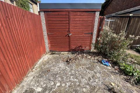 undefined, Sir Thomas Whites Road, Coventry CV5