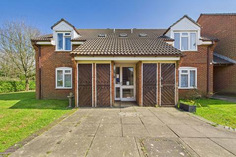 1 bedroom retirement property for sale, Courtfields, Elm Grove, BN15 8PA