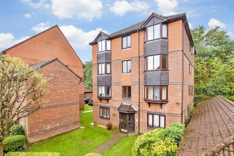 2 bedroom ground floor flat for sale, Turnpike Lane, Sutton SM1