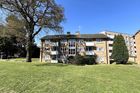 140 Garrison Lane, Chessington, KT9 2JR