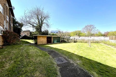 140 Garrison Lane, Chessington, KT9 2JR