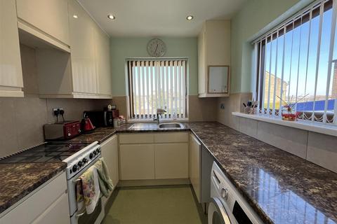 3 bedroom semi-detached house for sale, Elizabeth Street, Bradford BD12