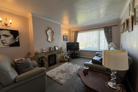 3 bedroom semi-detached house for sale, Elizabeth Street, Bradford BD12