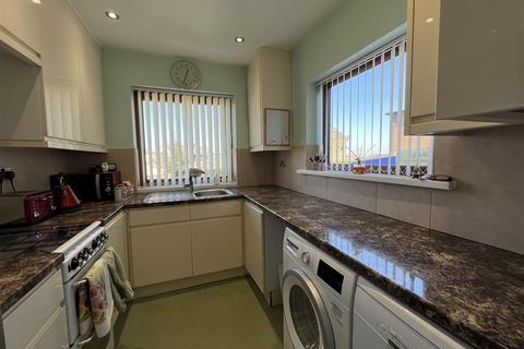 3 bedroom semi-detached house for sale, Elizabeth Street, Bradford BD12