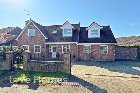 undefined, Wardhedges Road, Wardhedges, Flitton