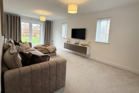 4 bedroom detached house for sale, Dakota Drive, Fernwood, Newark, Nottinghamshire, NG24