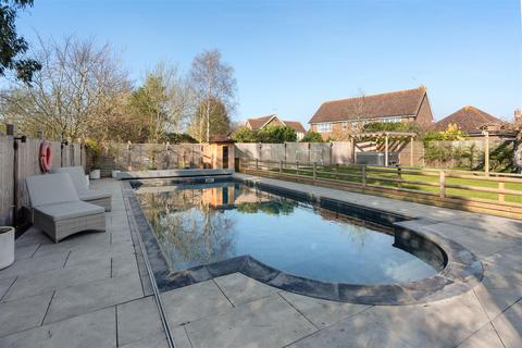 Farley Lodge Molehill Road, Chestfield, Whitstable, CT5 3PA