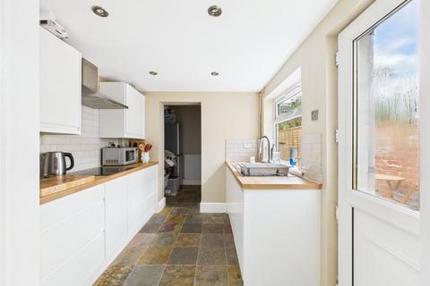 3, Stanley Cottages Barton Street, Gloucester, GL1 4EZ
