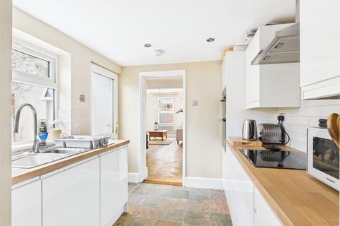 3, Stanley Cottages Barton Street, Gloucester, GL1 4EZ