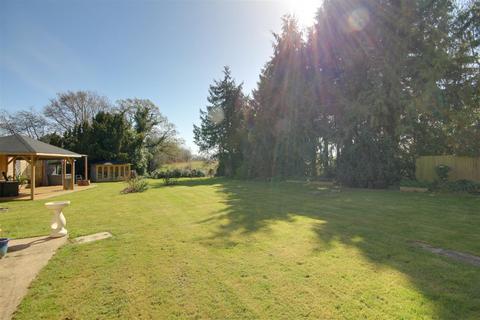 8 bedroom detached house for sale, Bradfords lane, Newent