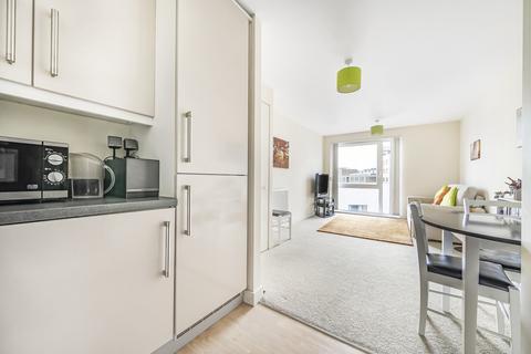 1 bedroom apartment for sale, Barrington Court, 124 Wilton Road, London, SW1V