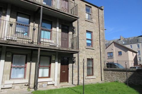 2 bedroom flat to rent, 8 Taits Lane