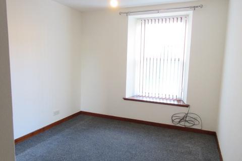 2 bedroom flat to rent, 8 Taits Lane
