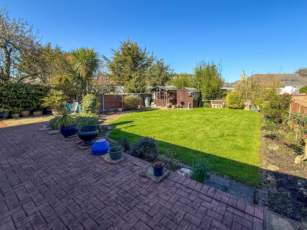 Gardens To Front &amp; Rear