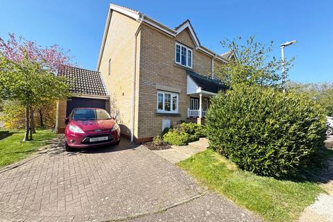 3 bedroom semi-detached house for sale, Oakham Close, Desborough, Northamptonshire