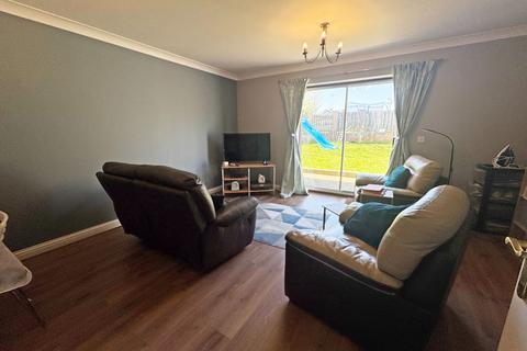 3 bedroom semi-detached house for sale, Oakham Close, Desborough, Northamptonshire