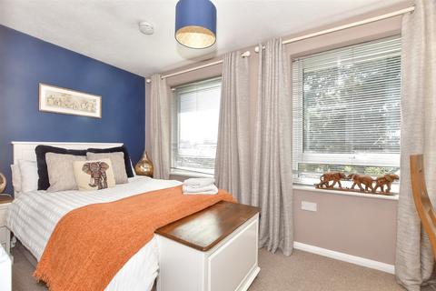 34a Rushmead Close, Canterbury, CT2 7RP