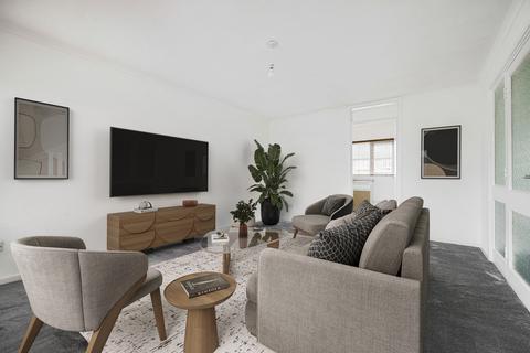 2 bedroom maisonette for sale, Armoury Drive, Gravesend, DA12