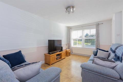 3 bedroom detached house for sale, Richards Way, Cippenham